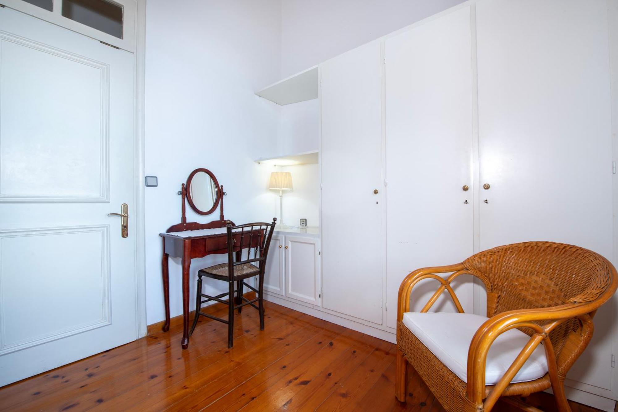 Apartment Ismini