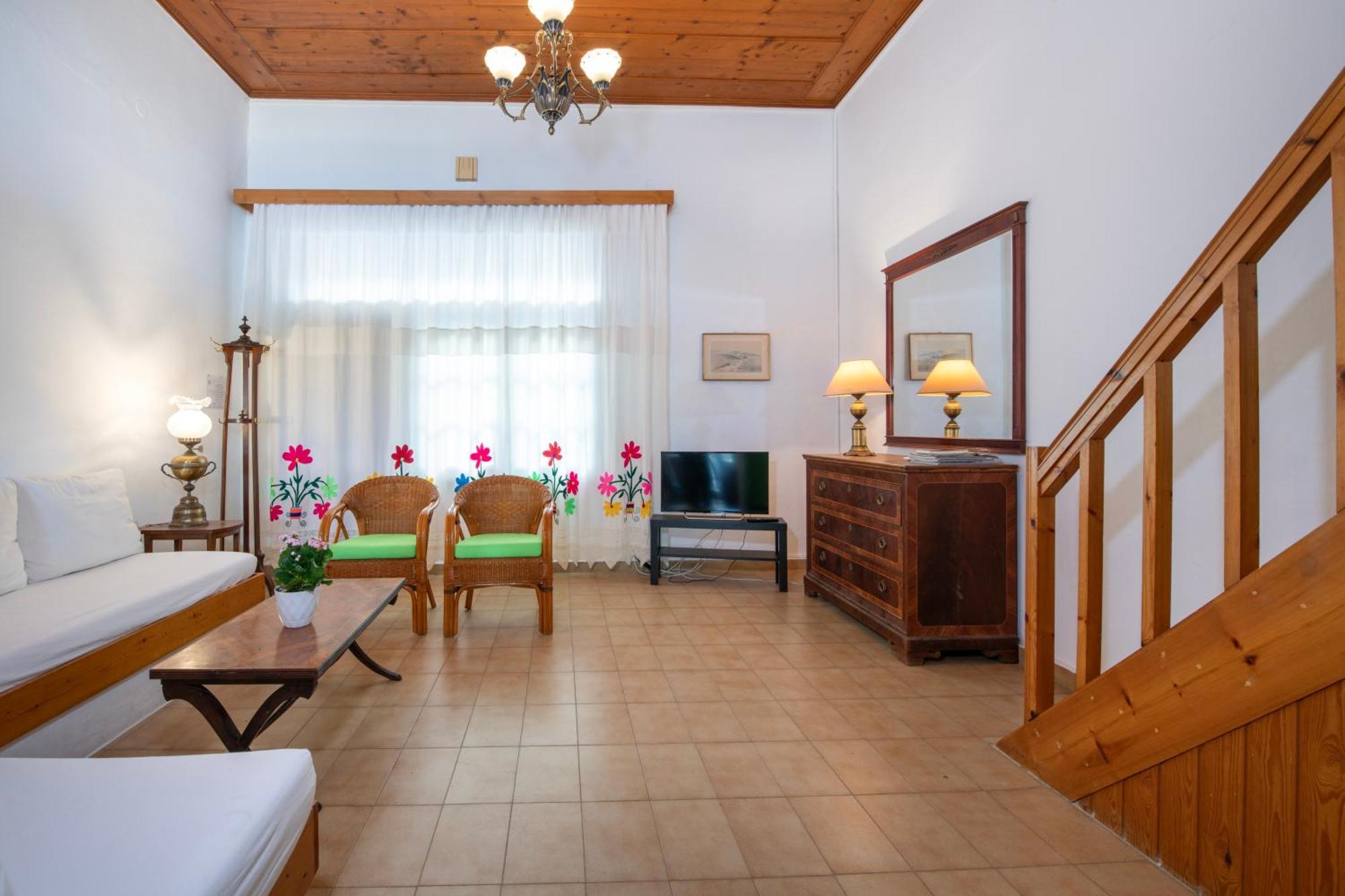 Apartment Ismini